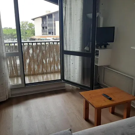 Apartment Renove Pres De La Plage, Balcon Sud, Quartier Anime, Parking Gratuit - Fr-1-239-114